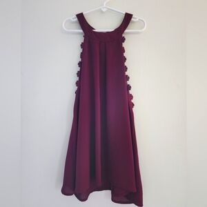 Peach Royal maroon triangle cut tank top with lace detail size L